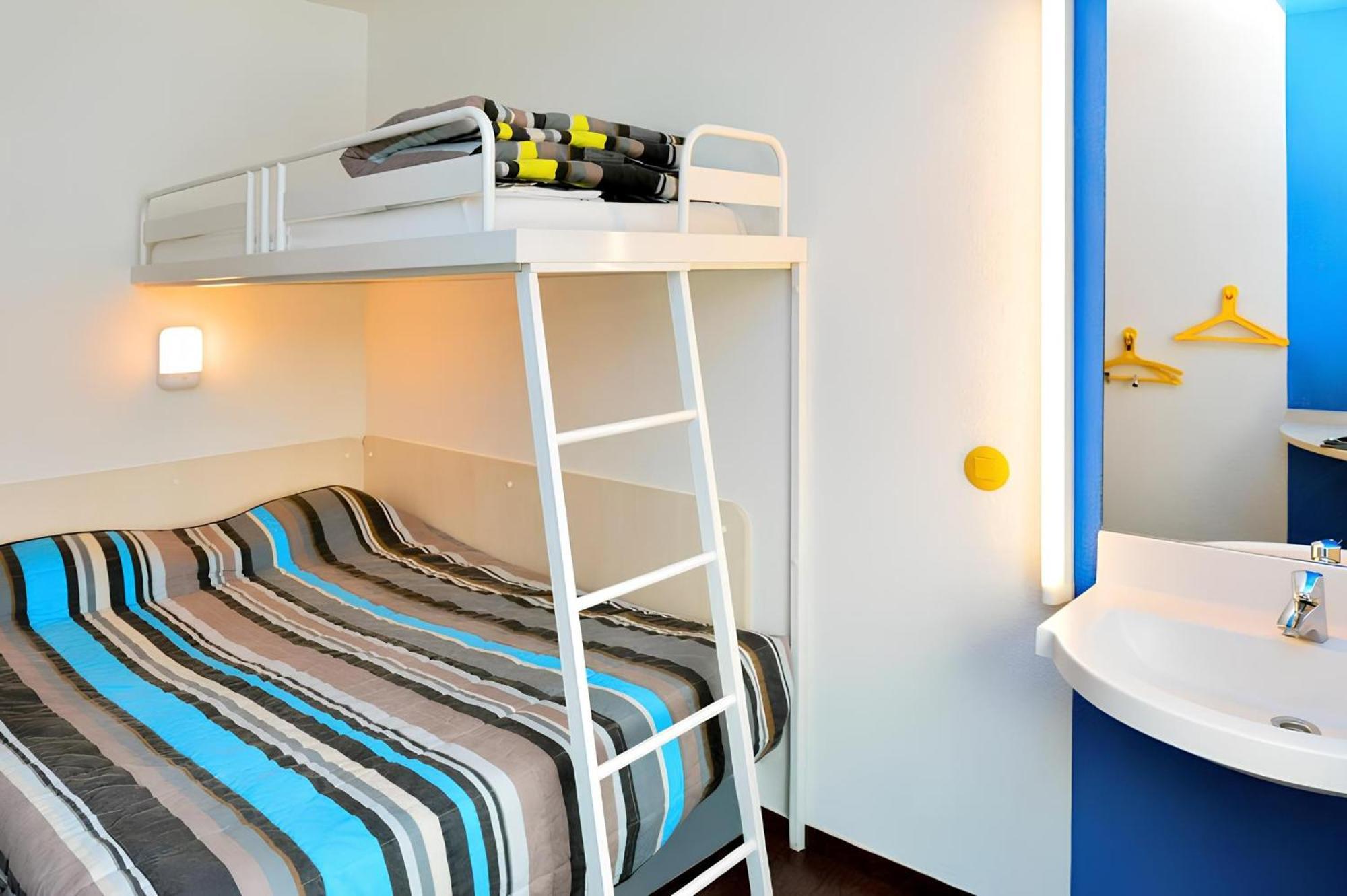 Krystal Hotel Saint-Quentin Fallavier Extérieur photo