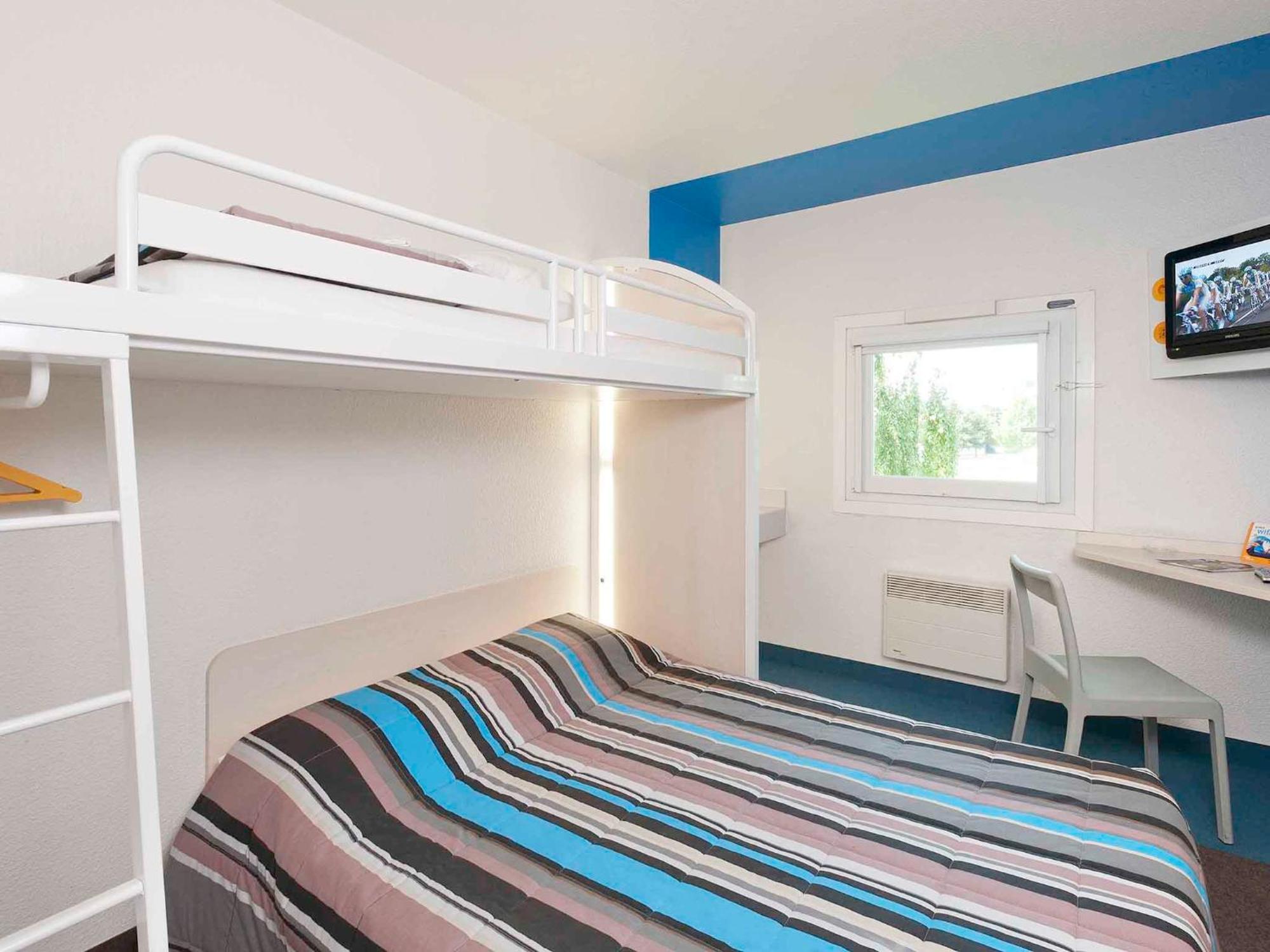 Krystal Hotel Saint-Quentin Fallavier Extérieur photo